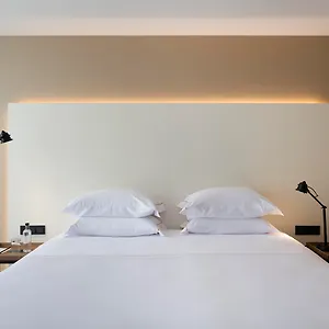 4* ホテル カーサ エリオット